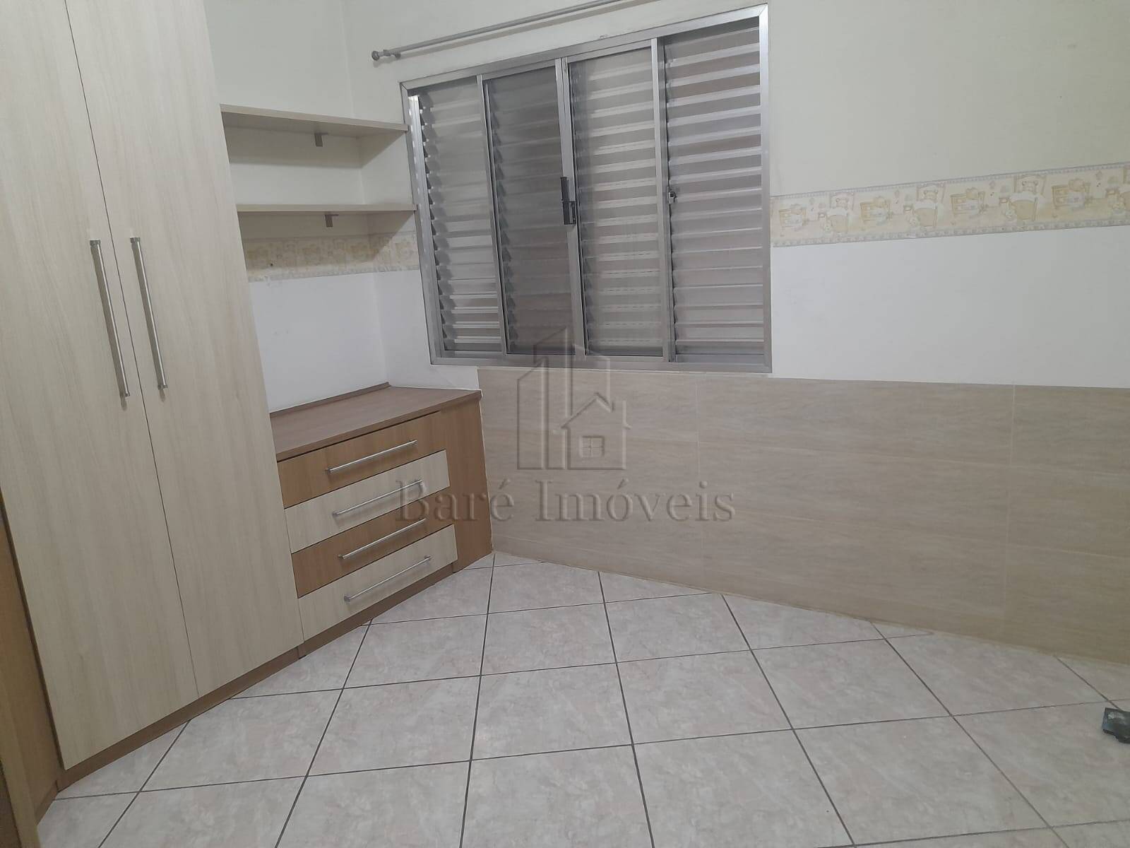 Casa à venda e aluguel com 2 quartos, 160m² - Foto 3