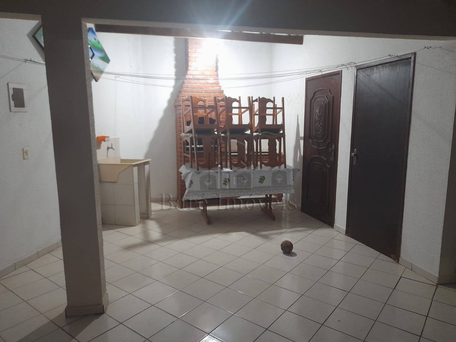 Casa à venda e aluguel com 2 quartos, 160m² - Foto 5