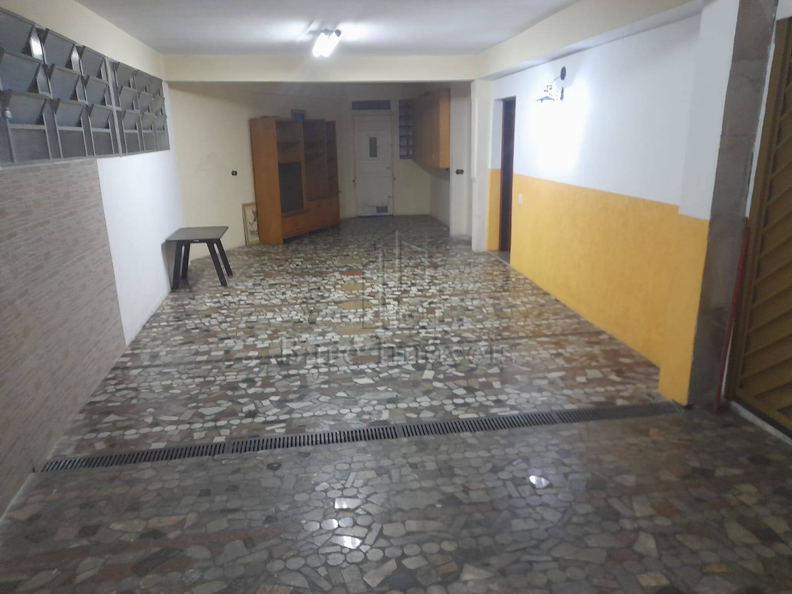 Casa à venda e aluguel com 2 quartos, 160m² - Foto 15