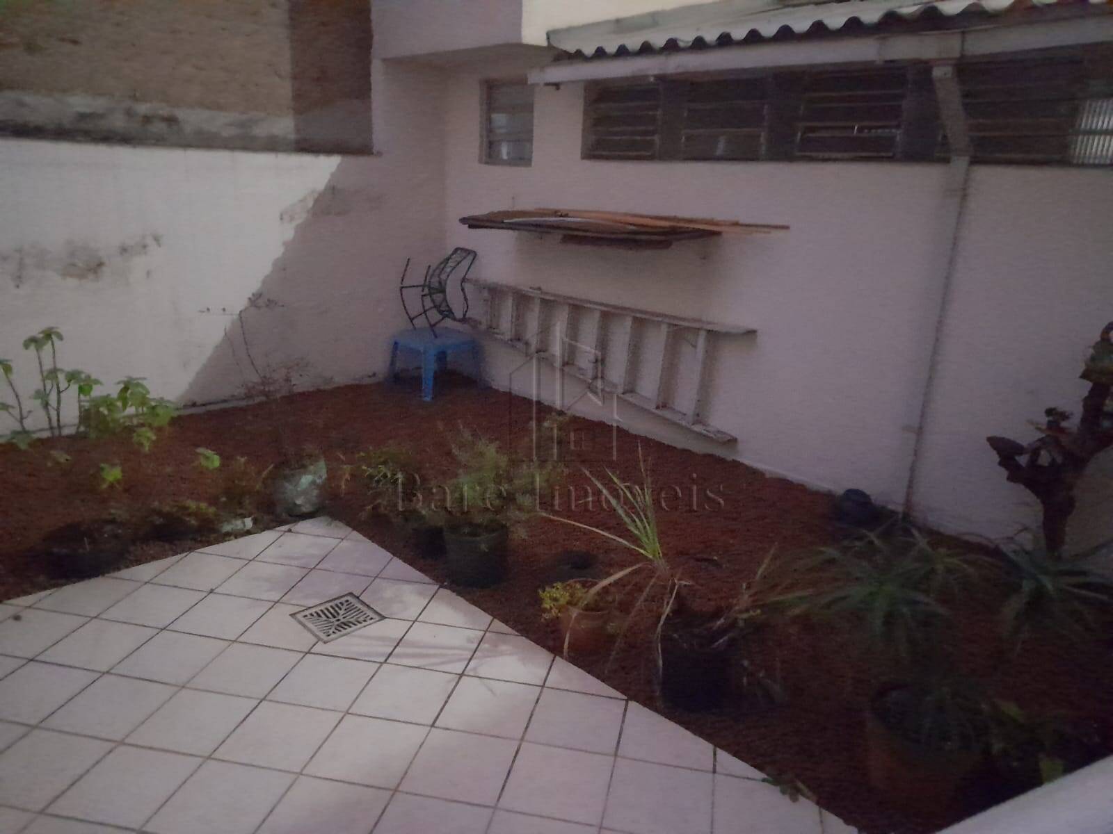 Casa à venda e aluguel com 2 quartos, 160m² - Foto 18
