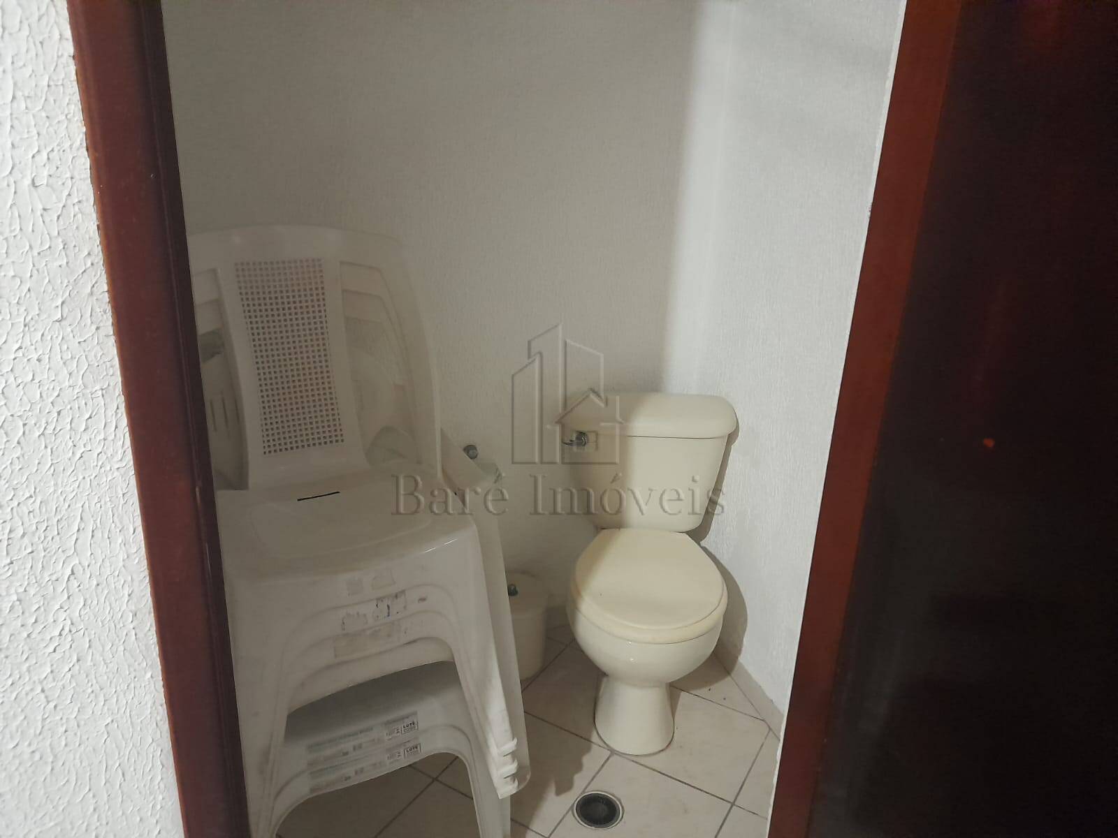 Casa à venda e aluguel com 2 quartos, 160m² - Foto 17