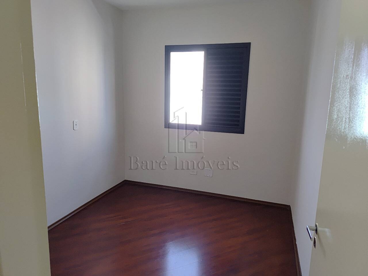 Apartamento para alugar com 3 quartos, 79m² - Foto 9