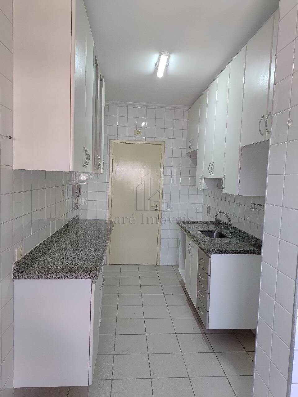 Apartamento para alugar com 3 quartos, 79m² - Foto 15