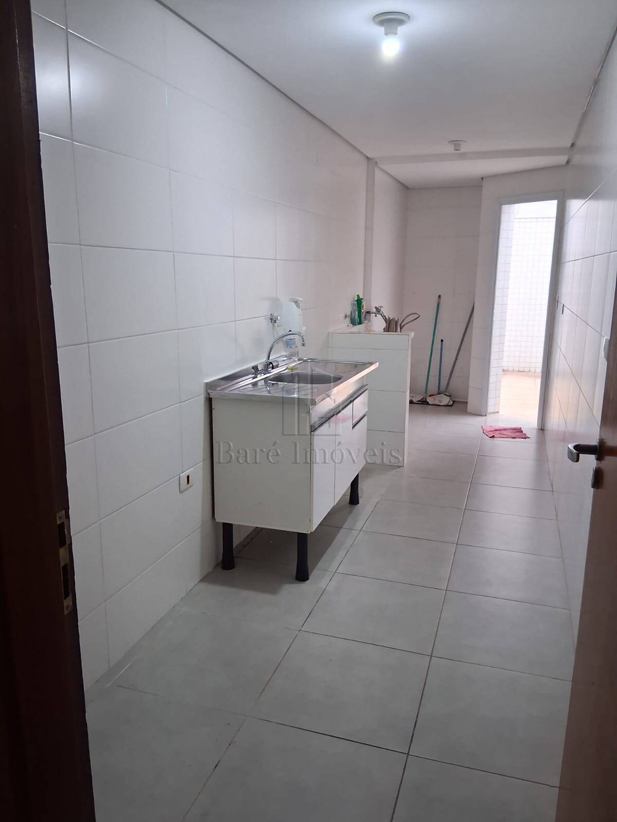 Apartamento para alugar com 1 quarto, 50m² - Foto 4