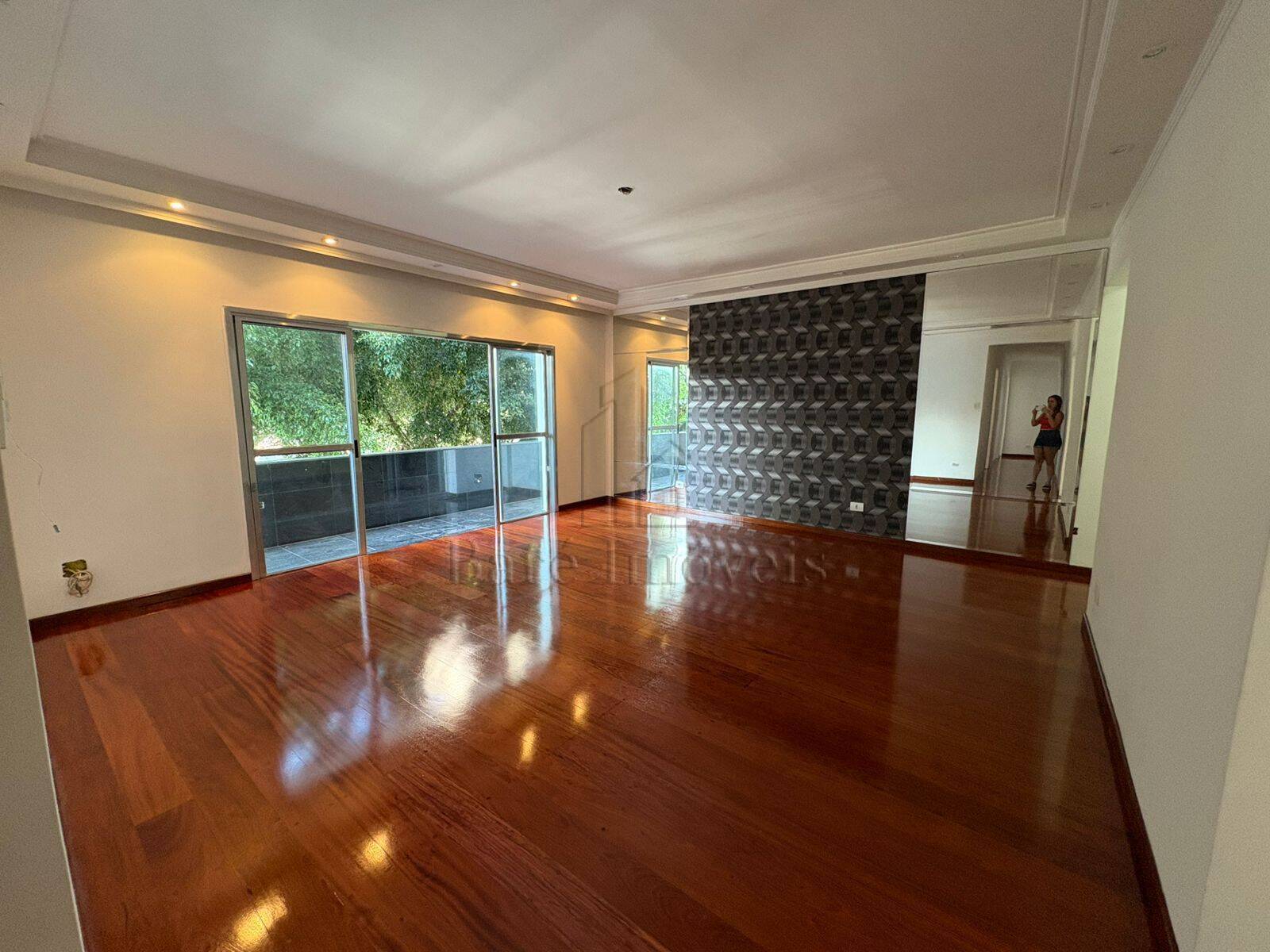 Apartamento, 4 quartos, 160 m² - Foto 1