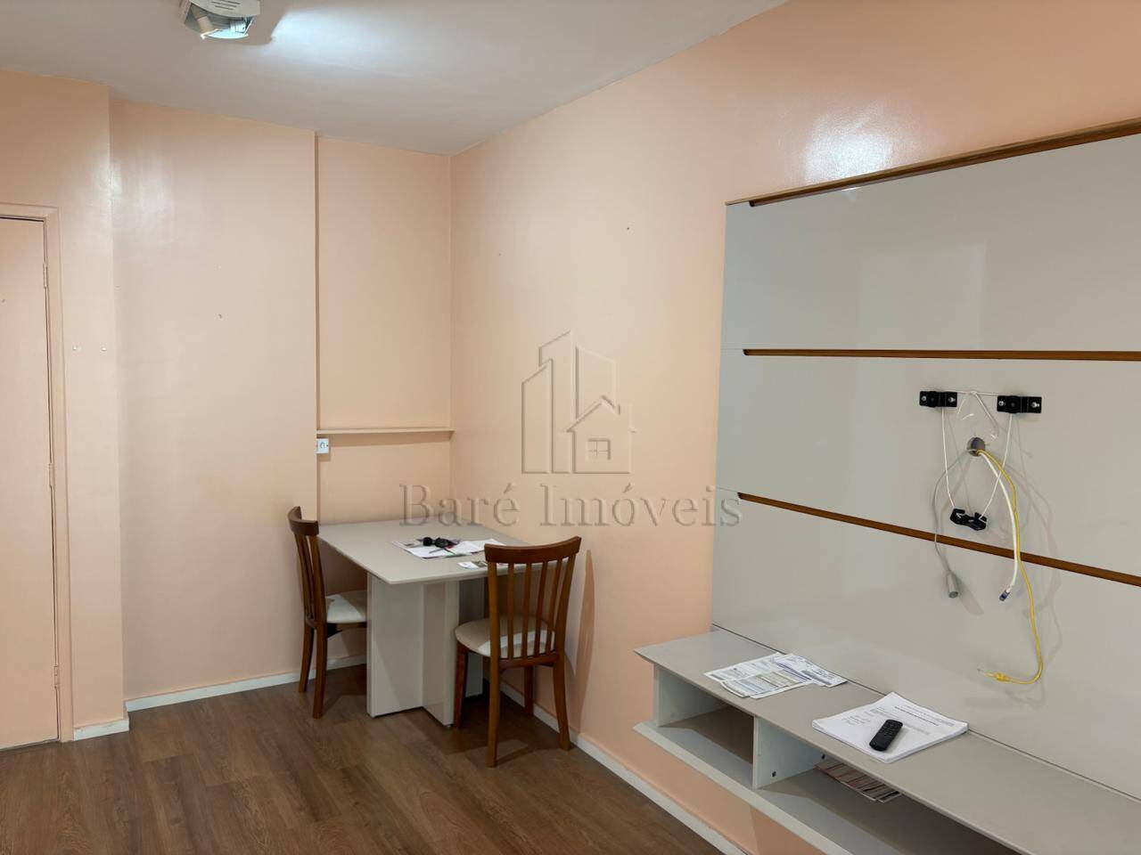 Apartamento à venda com 2 quartos, 60m² - Foto 1