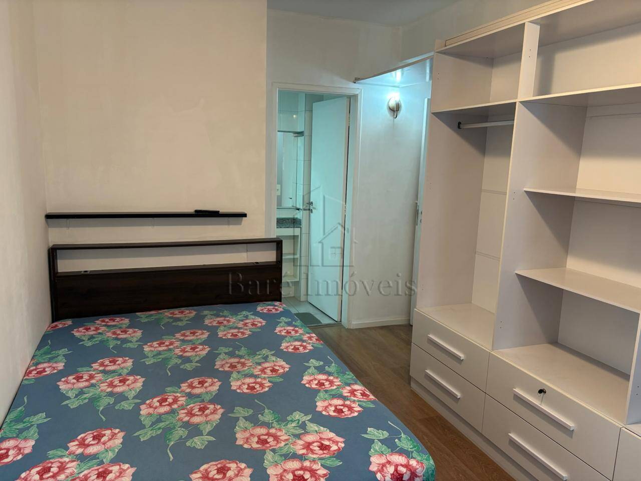 Apartamento à venda com 2 quartos, 60m² - Foto 8