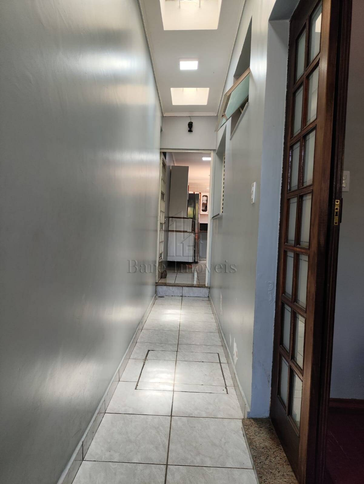 Sobrado à venda com 3 quartos, 200m² - Foto 4