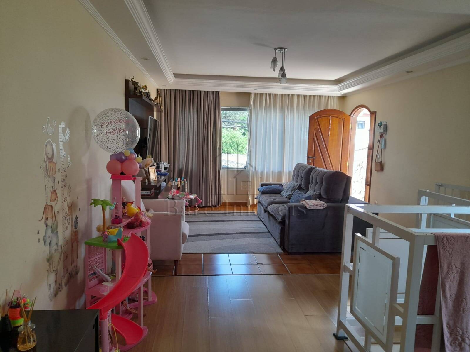 Casa, 3 quartos, 232 m² - Foto 1