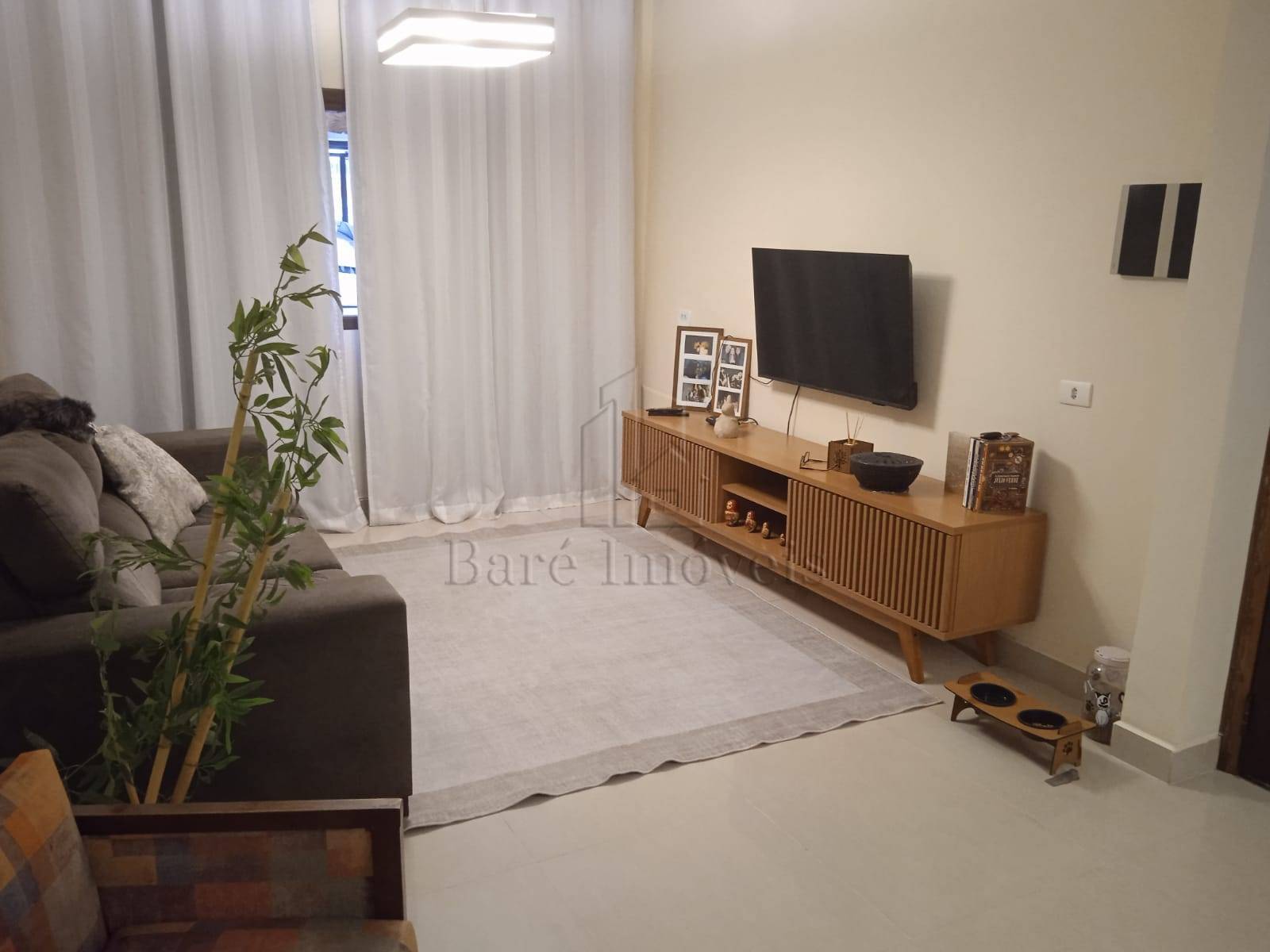 Casa, 2 quartos, 163 m² - Foto 1