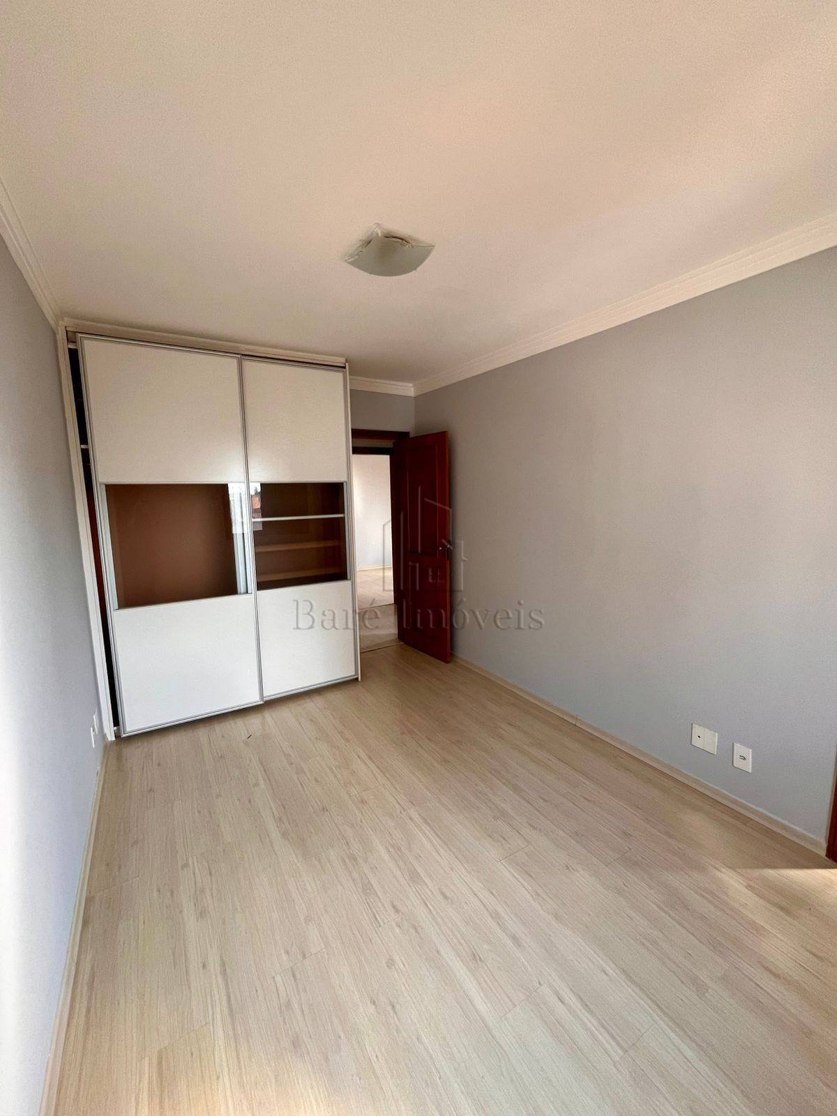Apartamento, 3 quartos, 106 m² - Foto 2