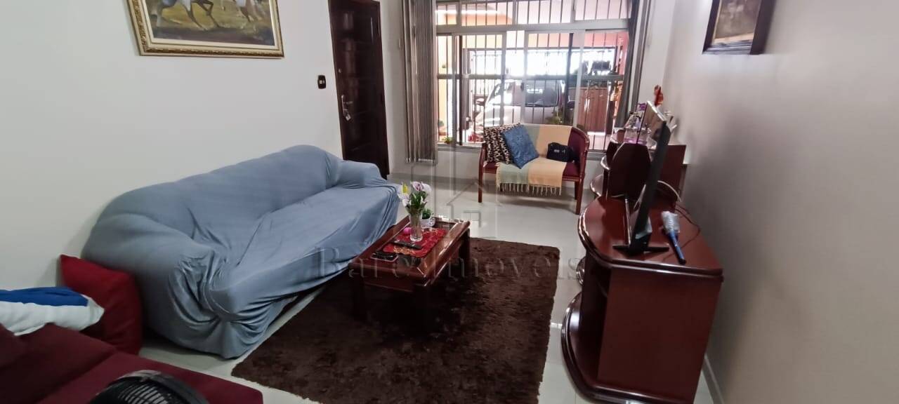 Sobrado, 3 quartos, 259 m² - Foto 1