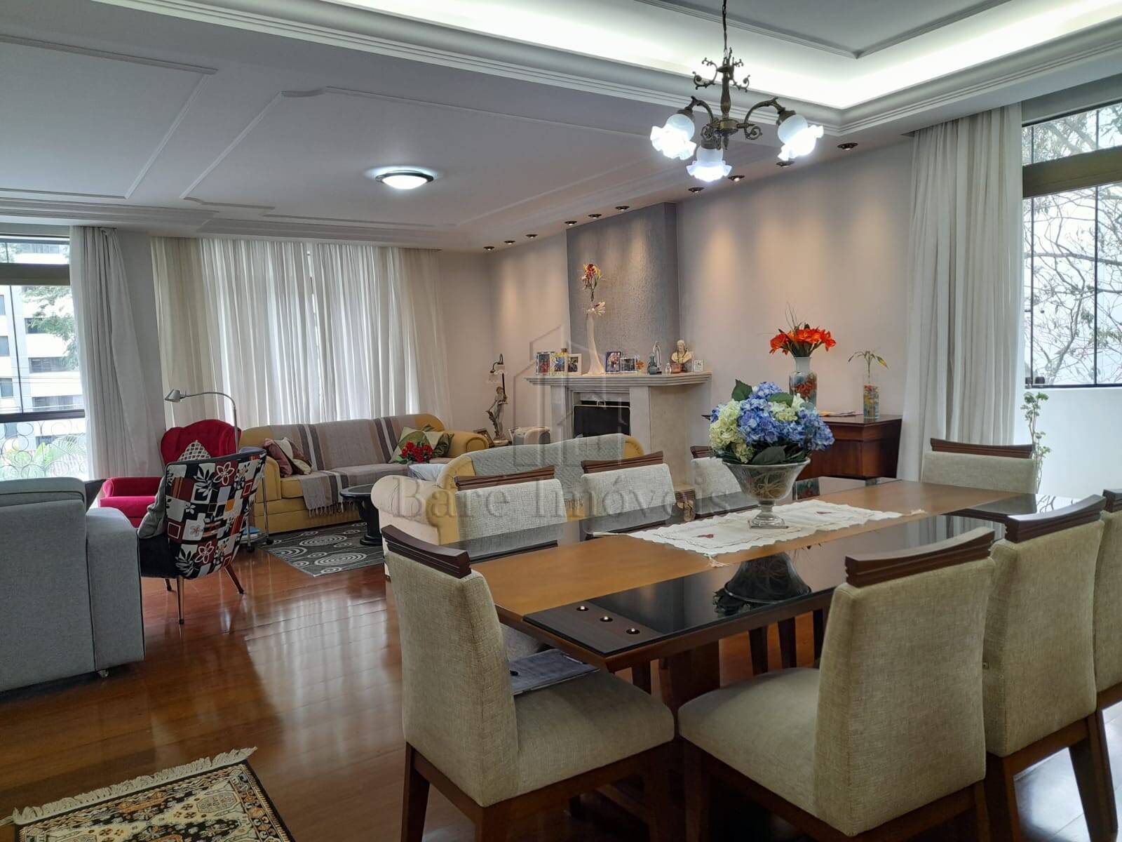 Apartamento, 4 quartos, 234 m² - Foto 1