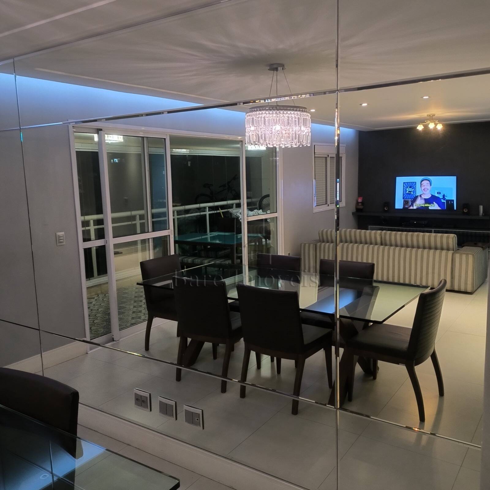 Apartamento, 3 quartos, 130 m² - Foto 1