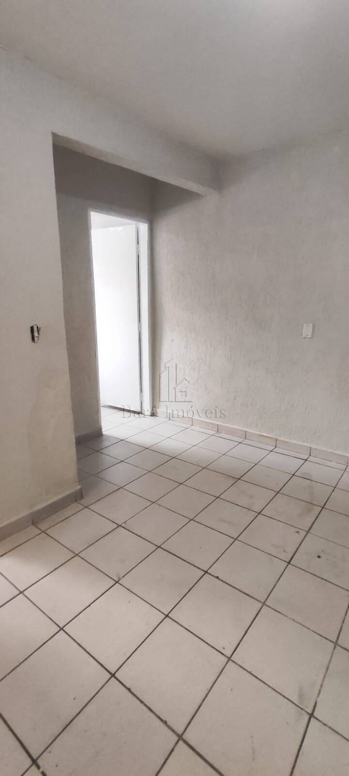 Casa para alugar com 1 quarto, 65m² - Foto 5