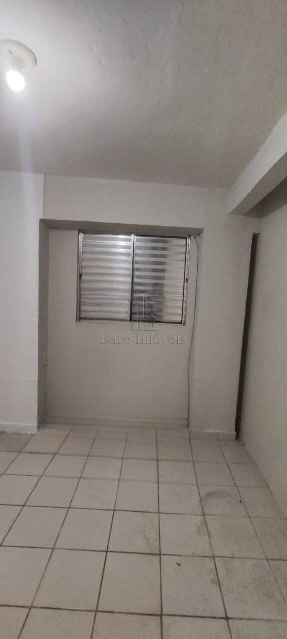 Casa para alugar com 1 quarto, 65m² - Foto 31